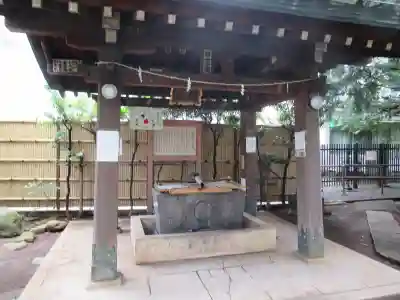 池尻稲荷神社の手水舎