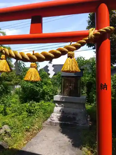 日置神社の{uncategorized: "未分類", other: "その他", undefined: "問題あり", building: "その他建物", grave: "お墓", sacred_gate: "鳥居", guardian: "狛犬", statue: "像", buddha: "仏像", history: "歴史", nature: "自然", garden: "庭園", animal: "動物", pagoda: "塔", temizu: "手水舎", mountain_gate: "山門・神門", sanctuary: "本殿・本堂", subordinate: "末社・摂社", art: "芸術", scenery: "景色", jizo: "地蔵", ema: "絵馬", goshuin: "御朱印", omikuji: "おみくじ", items: "授与品その他", amulet: "お守り", goshuincho: "御朱印帳", eats: "食事", festival: "お祭り", votive_dance: "神楽", shichigosan: "七五三参", wedding: "結婚式", experience: "体験その他", initially: "初詣", around: "周辺", anti_infection: "感染症対策"}
