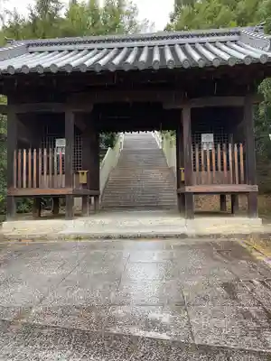 新庄八幡宮の山門・神門
