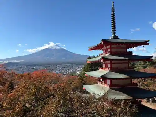 新倉富士浅間神社(山梨県)