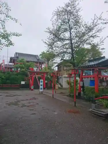 塚越稲荷神社のその他建物