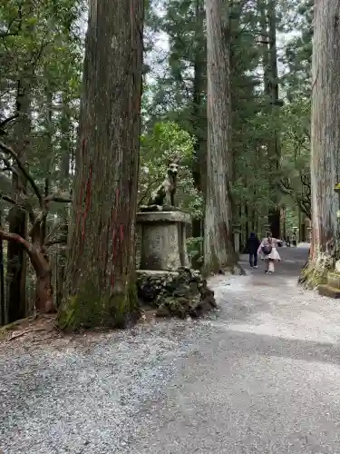 三峯神社の{uncategorized: "未分類", other: "その他", undefined: "問題あり", building: "その他建物", grave: "お墓", sacred_gate: "鳥居", guardian: "狛犬", statue: "像", buddha: "仏像", history: "歴史", nature: "自然", garden: "庭園", animal: "動物", pagoda: "塔", temizu: "手水舎", mountain_gate: "山門・神門", sanctuary: "本殿・本堂", subordinate: "末社・摂社", art: "芸術", scenery: "景色", jizo: "地蔵", ema: "絵馬", goshuin: "御朱印", omikuji: "おみくじ", items: "授与品その他", amulet: "お守り", goshuincho: "御朱印帳", eats: "食事", festival: "お祭り", votive_dance: "神楽", shichigosan: "七五三参", wedding: "結婚式", experience: "体験その他", initially: "初詣", around: "周辺", anti_infection: "感染症対策"}