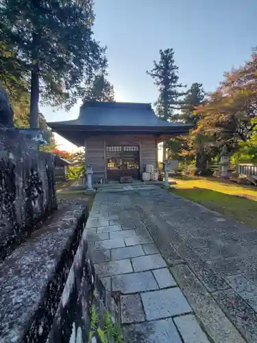 加波山三枝祇神社本宮の末社