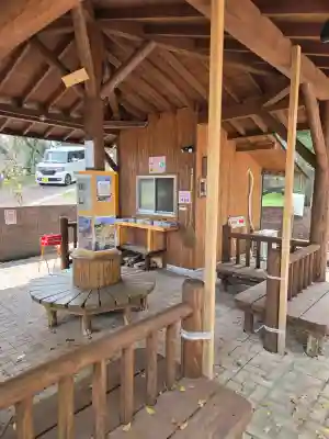 照日神社の{uncategorized: "未分類", other: "その他", undefined: "問題あり", building: "その他建物", grave: "お墓", sacred_gate: "鳥居", guardian: "狛犬", statue: "像", buddha: "仏像", history: "歴史", nature: "自然", garden: "庭園", animal: "動物", pagoda: "塔", temizu: "手水舎", mountain_gate: "山門・神門", sanctuary: "本殿・本堂", subordinate: "末社・摂社", art: "芸術", scenery: "景色", jizo: "地蔵", ema: "絵馬", goshuin: "御朱印", omikuji: "おみくじ", items: "授与品その他", amulet: "お守り", goshuincho: "御朱印帳", eats: "食事", festival: "お祭り", votive_dance: "神楽", shichigosan: "七五三参", wedding: "結婚式", experience: "体験その他", initially: "初詣", around: "周辺", anti_infection: "感染症対策"}