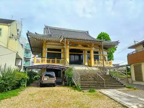 春養寺の本殿・本堂