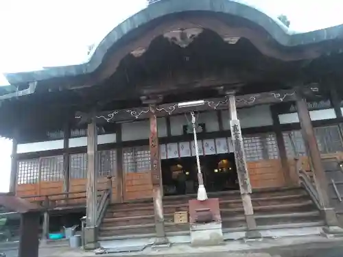 明王寺の本殿・本堂