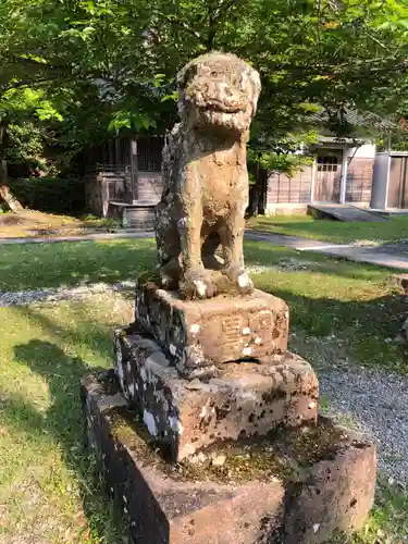 養父神社の狛犬