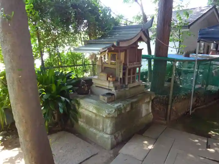 太子堂八幡神社の末社・摂社