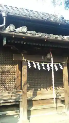 雪塚稲荷神社の建物その他