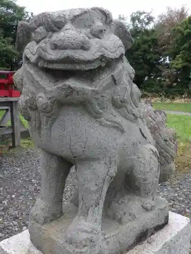 苫前神社の狛犬