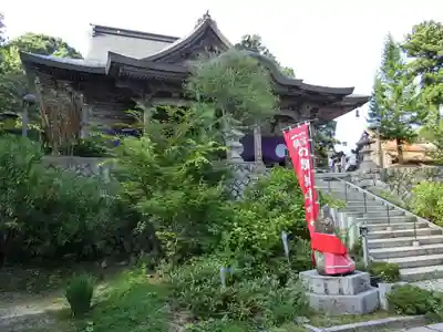 成相寺の本殿・本堂