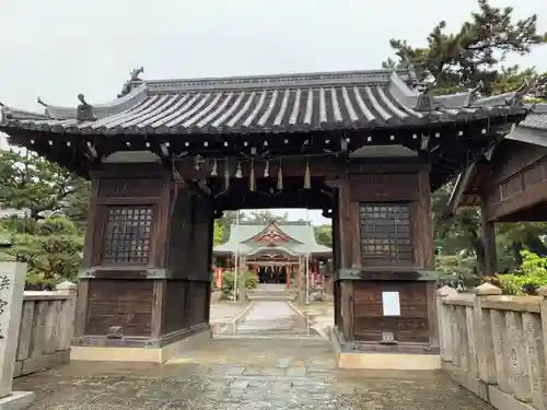 浜宮天神社の山門