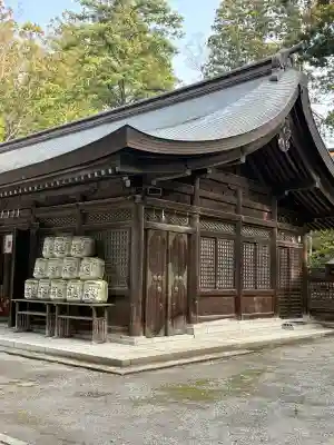 雄山神社前立社壇の{uncategorized: "未分類", other: "その他", undefined: "問題あり", building: "その他建物", grave: "お墓", sacred_gate: "鳥居", guardian: "狛犬", statue: "像", buddha: "仏像", history: "歴史", nature: "自然", garden: "庭園", animal: "動物", pagoda: "塔", temizu: "手水舎", mountain_gate: "山門・神門", sanctuary: "本殿・本堂", subordinate: "末社・摂社", art: "芸術", scenery: "景色", jizo: "地蔵", ema: "絵馬", goshuin: "御朱印", omikuji: "おみくじ", items: "授与品その他", amulet: "お守り", goshuincho: "御朱印帳", eats: "食事", festival: "お祭り", votive_dance: "神楽", shichigosan: "七五三参", wedding: "結婚式", experience: "体験その他", initially: "初詣", around: "周辺", anti_infection: "感染症対策"}