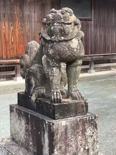 五所八幡宮の狛犬