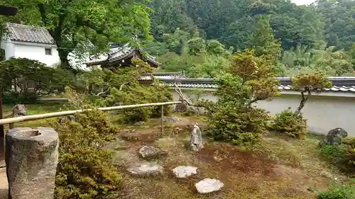 弘川寺の庭園