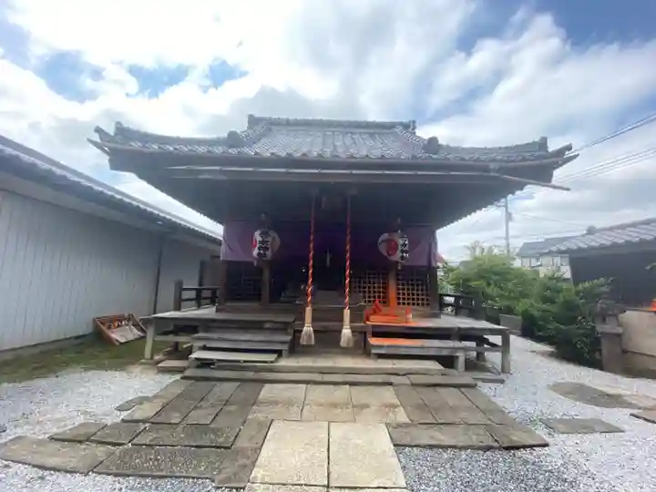 三ツ木神社の本殿・本堂
