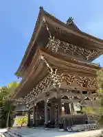 総持寺祖院の{uncategorized: "未分類", other: "その他", undefined: "問題あり", building: "その他建物", grave: "お墓", sacred_gate: "鳥居", guardian: "狛犬", statue: "像", buddha: "仏像", history: "歴史", nature: "自然", garden: "庭園", animal: "動物", pagoda: "塔", temizu: "手水舎", mountain_gate: "山門・神門", sanctuary: "本殿・本堂", subordinate: "末社・摂社", art: "芸術", scenery: "景色", jizo: "地蔵", ema: "絵馬", goshuin: "御朱印", omikuji: "おみくじ", items: "授与品その他", amulet: "お守り", goshuincho: "御朱印帳", eats: "食事", festival: "お祭り", votive_dance: "神楽", shichigosan: "七五三参", wedding: "結婚式", experience: "体験その他", initially: "初詣", around: "周辺", anti_infection: "感染症対策"}