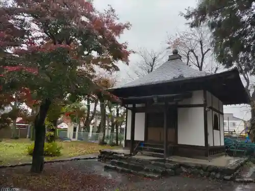 東円寺の末社