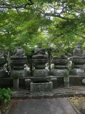 海蔵寺の{uncategorized: "未分類", other: "その他", undefined: "問題あり", building: "その他建物", grave: "お墓", sacred_gate: "鳥居", guardian: "狛犬", statue: "像", buddha: "仏像", history: "歴史", nature: "自然", garden: "庭園", animal: "動物", pagoda: "塔", temizu: "手水舎", mountain_gate: "山門・神門", sanctuary: "本殿・本堂", subordinate: "末社・摂社", art: "芸術", scenery: "景色", jizo: "地蔵", ema: "絵馬", goshuin: "御朱印", omikuji: "おみくじ", items: "授与品その他", amulet: "お守り", goshuincho: "御朱印帳", eats: "食事", festival: "お祭り", votive_dance: "神楽", shichigosan: "七五三参", wedding: "結婚式", experience: "体験その他", initially: "初詣", around: "周辺", anti_infection: "感染症対策"}
