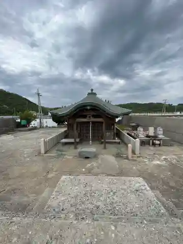 八家地蔵の本殿・本堂