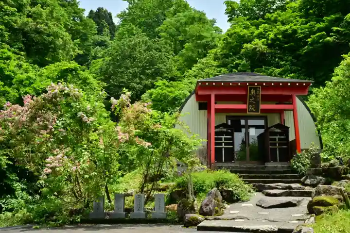 高龍神社 奥之院(新潟県)