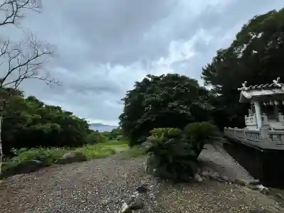 尖閣神社の{uncategorized: "未分類", other: "その他", undefined: "問題あり", building: "その他建物", grave: "お墓", sacred_gate: "鳥居", guardian: "狛犬", statue: "像", buddha: "仏像", history: "歴史", nature: "自然", garden: "庭園", animal: "動物", pagoda: "塔", temizu: "手水舎", mountain_gate: "山門・神門", sanctuary: "本殿・本堂", subordinate: "末社・摂社", art: "芸術", scenery: "景色", jizo: "地蔵", ema: "絵馬", goshuin: "御朱印", omikuji: "おみくじ", items: "授与品その他", amulet: "お守り", goshuincho: "御朱印帳", eats: "食事", festival: "お祭り", votive_dance: "神楽", shichigosan: "七五三参", wedding: "結婚式", experience: "体験その他", initially: "初詣", around: "周辺", anti_infection: "感染症対策"}