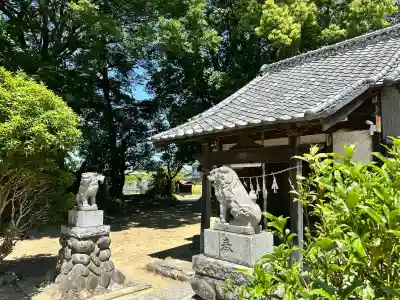 七社神社の{uncategorized: "未分類", other: "その他", undefined: "問題あり", building: "その他建物", grave: "お墓", sacred_gate: "鳥居", guardian: "狛犬", statue: "像", buddha: "仏像", history: "歴史", nature: "自然", garden: "庭園", animal: "動物", pagoda: "塔", temizu: "手水舎", mountain_gate: "山門・神門", sanctuary: "本殿・本堂", subordinate: "末社・摂社", art: "芸術", scenery: "景色", jizo: "地蔵", ema: "絵馬", goshuin: "御朱印", omikuji: "おみくじ", items: "授与品その他", amulet: "お守り", goshuincho: "御朱印帳", eats: "食事", festival: "お祭り", votive_dance: "神楽", shichigosan: "七五三参", wedding: "結婚式", experience: "体験その他", initially: "初詣", around: "周辺", anti_infection: "感染症対策"}