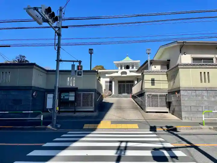 称名寺の{uncategorized: "未分類", other: "その他", undefined: "問題あり", building: "その他建物", grave: "お墓", sacred_gate: "鳥居", guardian: "狛犬", statue: "像", buddha: "仏像", history: "歴史", nature: "自然", garden: "庭園", animal: "動物", pagoda: "塔", temizu: "手水舎", mountain_gate: "山門・神門", sanctuary: "本殿・本堂", subordinate: "末社・摂社", art: "芸術", scenery: "景色", jizo: "地蔵", ema: "絵馬", goshuin: "御朱印", omikuji: "おみくじ", items: "授与品その他", amulet: "お守り", goshuincho: "御朱印帳", eats: "食事", festival: "お祭り", votive_dance: "神楽", shichigosan: "七五三参", wedding: "結婚式", experience: "体験その他", initially: "初詣", around: "周辺", anti_infection: "感染症対策"}
