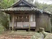金比羅神社の{uncategorized: "未分類", other: "その他", undefined: "問題あり", building: "その他建物", grave: "お墓", sacred_gate: "鳥居", guardian: "狛犬", statue: "像", buddha: "仏像", history: "歴史", nature: "自然", garden: "庭園", animal: "動物", pagoda: "塔", temizu: "手水舎", mountain_gate: "山門・神門", sanctuary: "本殿・本堂", subordinate: "末社・摂社", art: "芸術", scenery: "景色", jizo: "地蔵", ema: "絵馬", goshuin: "御朱印", omikuji: "おみくじ", items: "授与品その他", amulet: "お守り", goshuincho: "御朱印帳", eats: "食事", festival: "お祭り", votive_dance: "神楽", shichigosan: "七五三参", wedding: "結婚式", experience: "体験その他", initially: "初詣", around: "周辺", anti_infection: "感染症対策"}