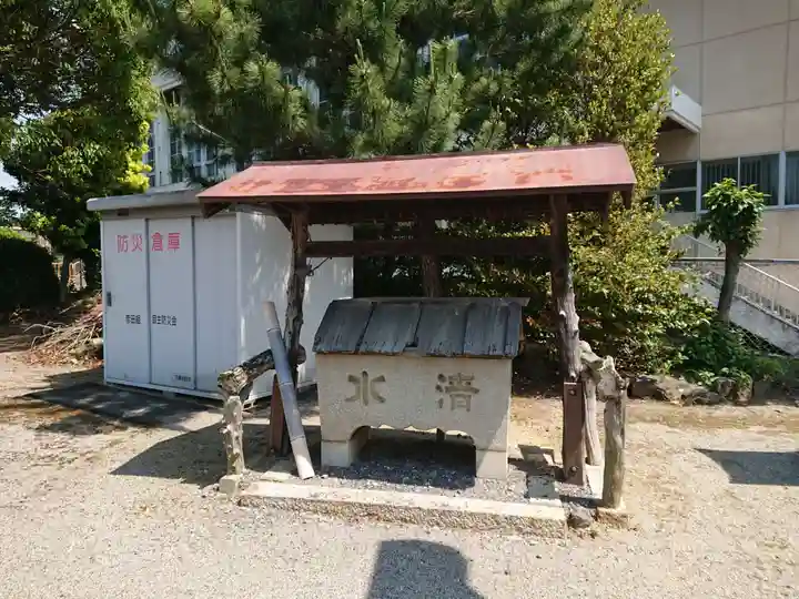 彦田神社の手水舎