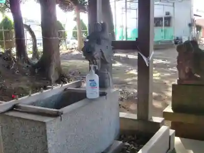 諏訪神社の手水舎