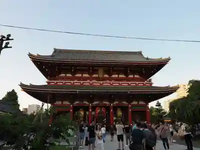 浅草寺の山門・神門