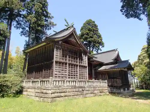 滓上神社の本殿