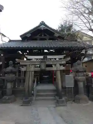 被官稲荷神社の鳥居