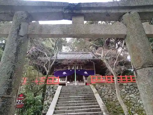 高鴨神社の鳥居