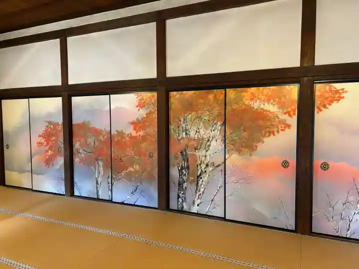 醍醐寺の{uncategorized: "未分類", other: "その他", undefined: "問題あり", building: "その他建物", grave: "お墓", sacred_gate: "鳥居", guardian: "狛犬", statue: "像", buddha: "仏像", history: "歴史", nature: "自然", garden: "庭園", animal: "動物", pagoda: "塔", temizu: "手水舎", mountain_gate: "山門・神門", sanctuary: "本殿・本堂", subordinate: "末社・摂社", art: "芸術", scenery: "景色", jizo: "地蔵", ema: "絵馬", goshuin: "御朱印", omikuji: "おみくじ", items: "授与品その他", amulet: "お守り", goshuincho: "御朱印帳", eats: "食事", festival: "お祭り", votive_dance: "神楽", shichigosan: "七五三参", wedding: "結婚式", experience: "体験その他", initially: "初詣", around: "周辺", anti_infection: "感染症対策"}