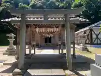 貴船神社の{uncategorized: "未分類", other: "その他", undefined: "問題あり", building: "その他建物", grave: "お墓", sacred_gate: "鳥居", guardian: "狛犬", statue: "像", buddha: "仏像", history: "歴史", nature: "自然", garden: "庭園", animal: "動物", pagoda: "塔", temizu: "手水舎", mountain_gate: "山門・神門", sanctuary: "本殿・本堂", subordinate: "末社・摂社", art: "芸術", scenery: "景色", jizo: "地蔵", ema: "絵馬", goshuin: "御朱印", omikuji: "おみくじ", items: "授与品その他", amulet: "お守り", goshuincho: "御朱印帳", eats: "食事", festival: "お祭り", votive_dance: "神楽", shichigosan: "七五三参", wedding: "結婚式", experience: "体験その他", initially: "初詣", around: "周辺", anti_infection: "感染症対策"}