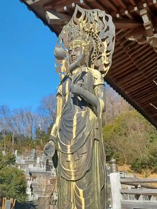 少林寺の{uncategorized: "未分類", other: "その他", undefined: "問題あり", building: "その他建物", grave: "お墓", sacred_gate: "鳥居", guardian: "狛犬", statue: "像", buddha: "仏像", history: "歴史", nature: "自然", garden: "庭園", animal: "動物", pagoda: "塔", temizu: "手水舎", mountain_gate: "山門・神門", sanctuary: "本殿・本堂", subordinate: "末社・摂社", art: "芸術", scenery: "景色", jizo: "地蔵", ema: "絵馬", goshuin: "御朱印", omikuji: "おみくじ", items: "授与品その他", amulet: "お守り", goshuincho: "御朱印帳", eats: "食事", festival: "お祭り", votive_dance: "神楽", shichigosan: "七五三参", wedding: "結婚式", experience: "体験その他", initially: "初詣", around: "周辺", anti_infection: "感染症対策"}