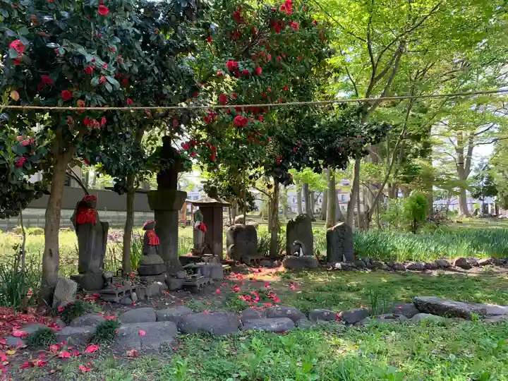 出羽国分寺薬師堂の末社・摂社