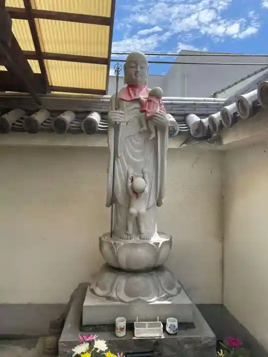 宝蔵寺の地蔵