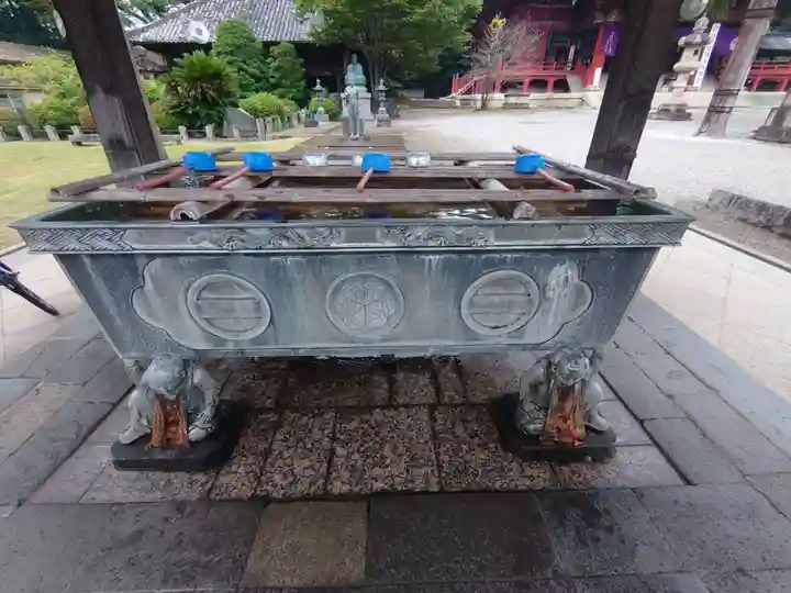 大光院 新田寺の手水舎