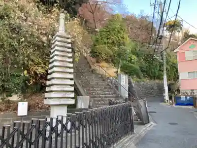 黙仙寺の塔