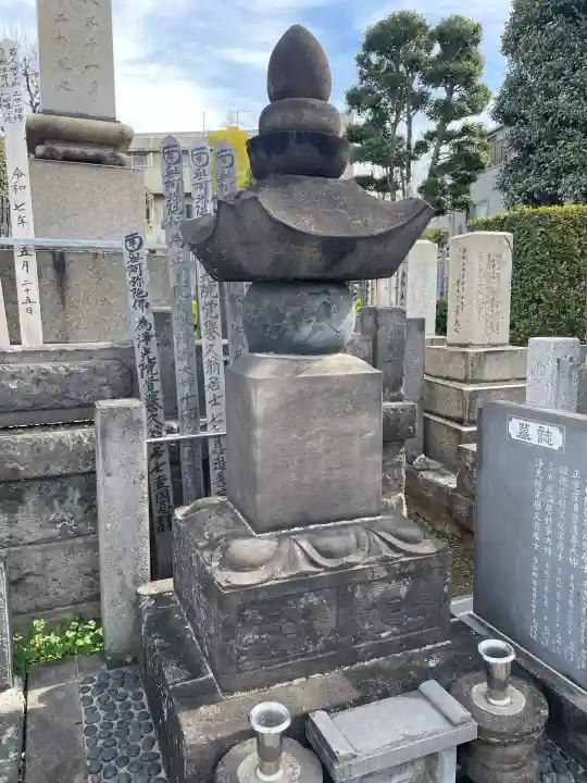 西念寺の{uncategorized: "未分類", other: "その他", undefined: "問題あり", building: "その他建物", grave: "お墓", sacred_gate: "鳥居", guardian: "狛犬", statue: "像", buddha: "仏像", history: "歴史", nature: "自然", garden: "庭園", animal: "動物", pagoda: "塔", temizu: "手水舎", mountain_gate: "山門・神門", sanctuary: "本殿・本堂", subordinate: "末社・摂社", art: "芸術", scenery: "景色", jizo: "地蔵", ema: "絵馬", goshuin: "御朱印", omikuji: "おみくじ", items: "授与品その他", amulet: "お守り", goshuincho: "御朱印帳", eats: "食事", festival: "お祭り", votive_dance: "神楽", shichigosan: "七五三参", wedding: "結婚式", experience: "体験その他", initially: "初詣", around: "周辺", anti_infection: "感染症対策"}