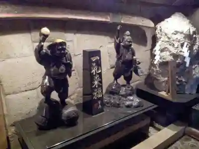 大山阿夫利神社の像