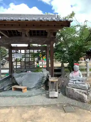 金倉寺の手水舎