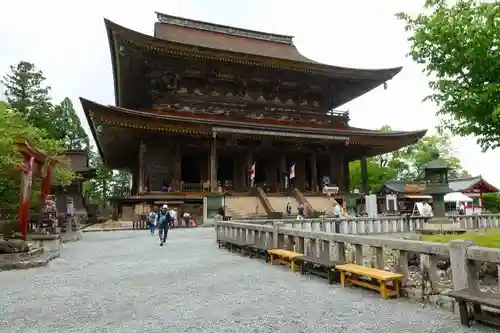 金峯山寺の本殿