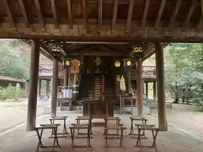 金崎宮の本殿・本堂