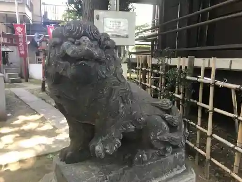 高円寺氷川神社の狛犬