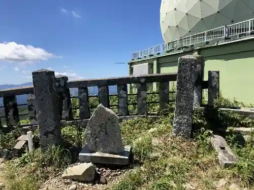 背振神社上宮の建物その他