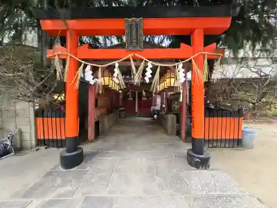 綱敷天神社の{uncategorized: "未分類", other: "その他", undefined: "問題あり", building: "その他建物", grave: "お墓", sacred_gate: "鳥居", guardian: "狛犬", statue: "像", buddha: "仏像", history: "歴史", nature: "自然", garden: "庭園", animal: "動物", pagoda: "塔", temizu: "手水舎", mountain_gate: "山門・神門", sanctuary: "本殿・本堂", subordinate: "末社・摂社", art: "芸術", scenery: "景色", jizo: "地蔵", ema: "絵馬", goshuin: "御朱印", omikuji: "おみくじ", items: "授与品その他", amulet: "お守り", goshuincho: "御朱印帳", eats: "食事", festival: "お祭り", votive_dance: "神楽", shichigosan: "七五三参", wedding: "結婚式", experience: "体験その他", initially: "初詣", around: "周辺", anti_infection: "感染症対策"}